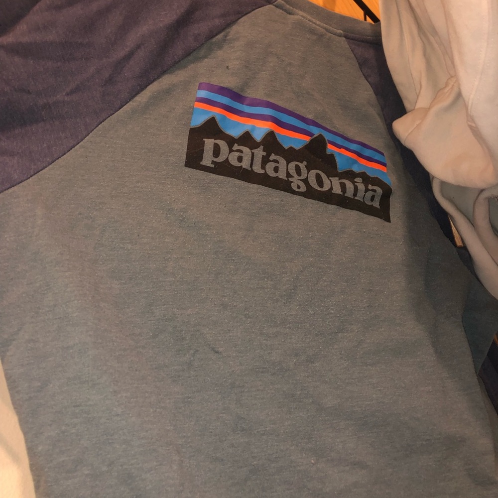 Patagonia crewneck. Super soft